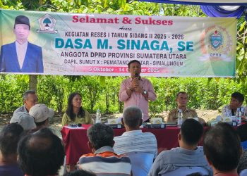 Dasa M Sinaga saat menyampaikan apresiasi atas aspirasi yang disampaikan masyarakat Huta Janji Matoguh, Nagori Laras II, Kecamatan Siantar, Kabupaten Simalungun